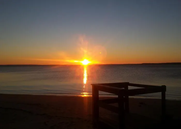 Bay Breeze Inn